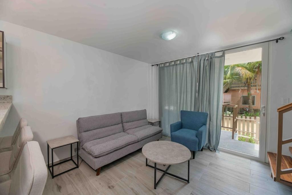 ווסט אנד Cozy Beach Villa At The Shores 5 Minutes From The Beach מראה חיצוני תמונה
